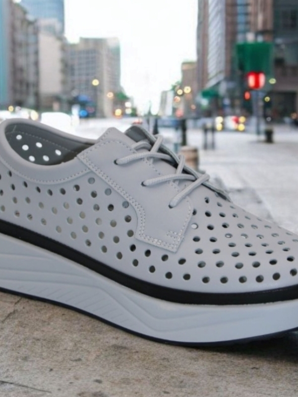 BEIGE Perforated Women's Lace-Up Platform Shoe